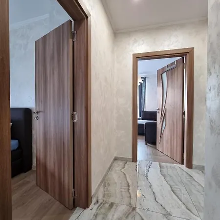 Izgrev Panorama - Relax & Comfort Апартамент